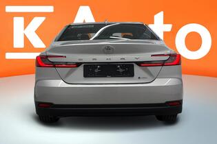 Toyota Camry vaihtoauto
