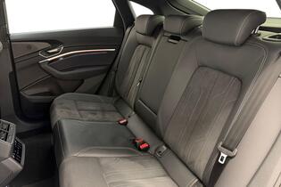Audi Q8 e-tron vaihtoauto