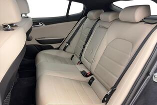 Kia Stinger vaihtoauto