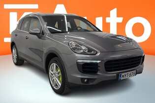 Porsche Cayenne vaihtoauto