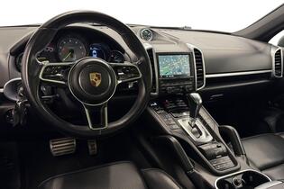 Porsche Cayenne vaihtoauto