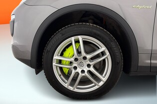 Porsche Cayenne vaihtoauto