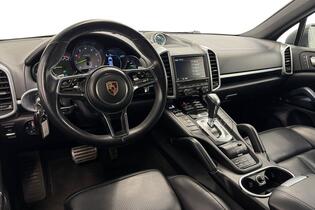 Porsche Cayenne vaihtoauto