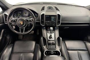 Porsche Cayenne vaihtoauto
