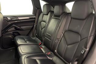 Porsche Cayenne vaihtoauto