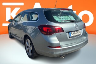 Opel Astra vaihtoauto