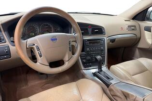 Volvo V70 vaihtoauto