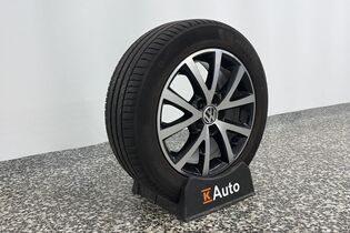 Volkswagen Touran vaihtoauto