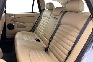 Jaguar X-Type vaihtoauto