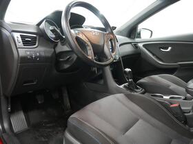 Hyundai i30 5d vaihtoauto