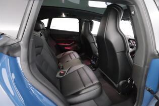 Porsche Taycan vaihtoauto