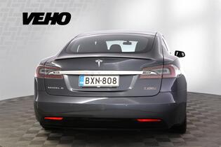 Tesla Model S vaihtoauto