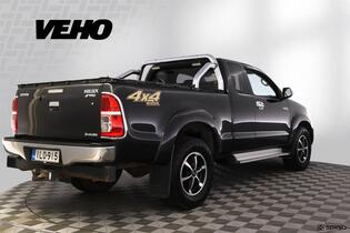 Toyota Hilux vaihtoauto