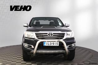 Toyota Hilux vaihtoauto
