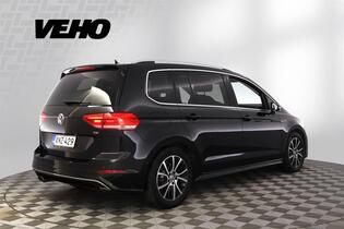 Volkswagen Touran vaihtoauto