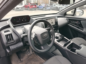 Toyota bZ4X vaihtoauto