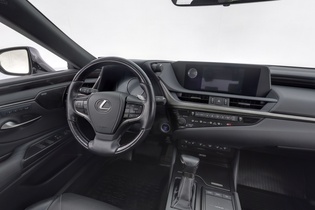 Lexus ES vaihtoauto