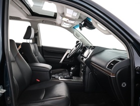 Toyota Land Cruiser vaihtoauto