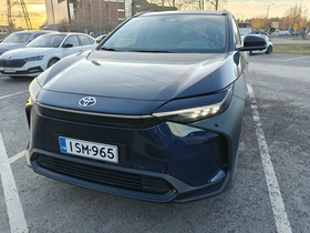 Toyota bZ4X vaihtoauto