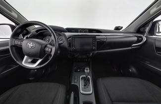 Toyota Hilux vaihtoauto