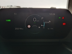 Toyota bZ4X vaihtoauto