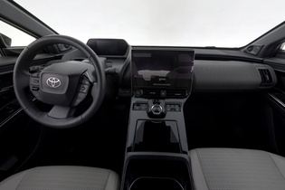 Toyota bZ4X vaihtoauto