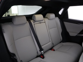 Toyota bZ4X vaihtoauto