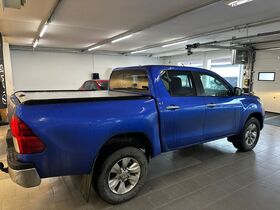 Toyota Hilux vaihtoauto