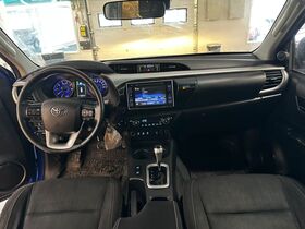 Toyota Hilux vaihtoauto