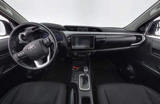 Toyota Hilux vaihtoauto