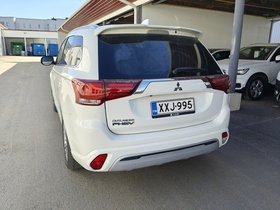 Mitsubishi Outlander PHEV vaihtoauto