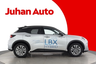 Lexus LBX vaihtoauto