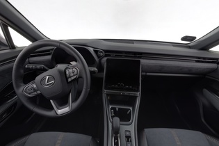 Lexus LBX vaihtoauto