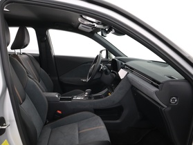 Lexus LBX vaihtoauto