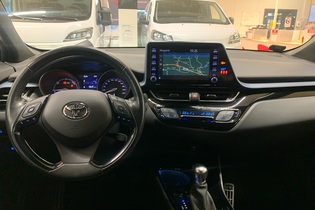 Toyota C-HR vaihtoauto