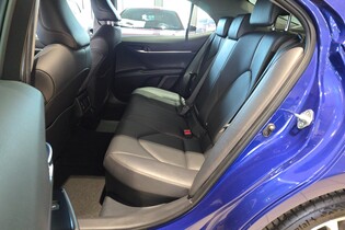 Toyota Camry vaihtoauto