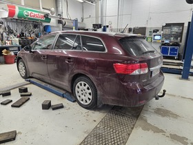 Toyota Avensis vaihtoauto