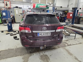 Toyota Avensis vaihtoauto