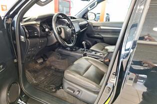 Toyota Hilux vaihtoauto