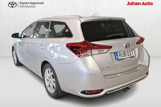 Toyota Auris vaihtoauto