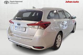 Toyota Auris vaihtoauto