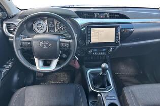 Toyota Hilux vaihtoauto