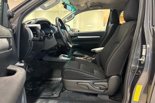 Toyota Hilux vaihtoauto