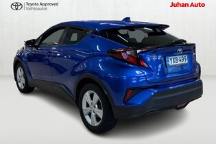 Toyota C-HR vaihtoauto