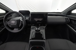 Toyota bZ4X vaihtoauto