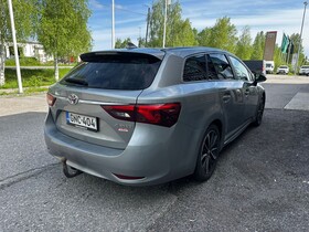 Toyota Avensis vaihtoauto