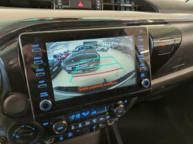 Toyota Hilux vaihtoauto