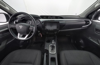 Toyota Hilux vaihtoauto