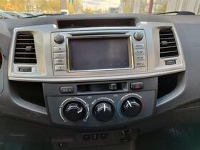 Toyota Hilux vaihtoauto