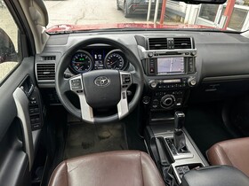 Toyota Land Cruiser vaihtoauto